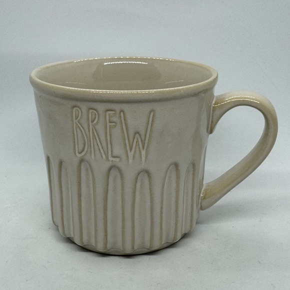NWOT Rae Dunn Artisan Collection by Magenta Large Beige Coffee Mug #181 - Picture 1 of 7